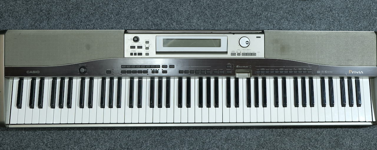 casio privia piano.JPG