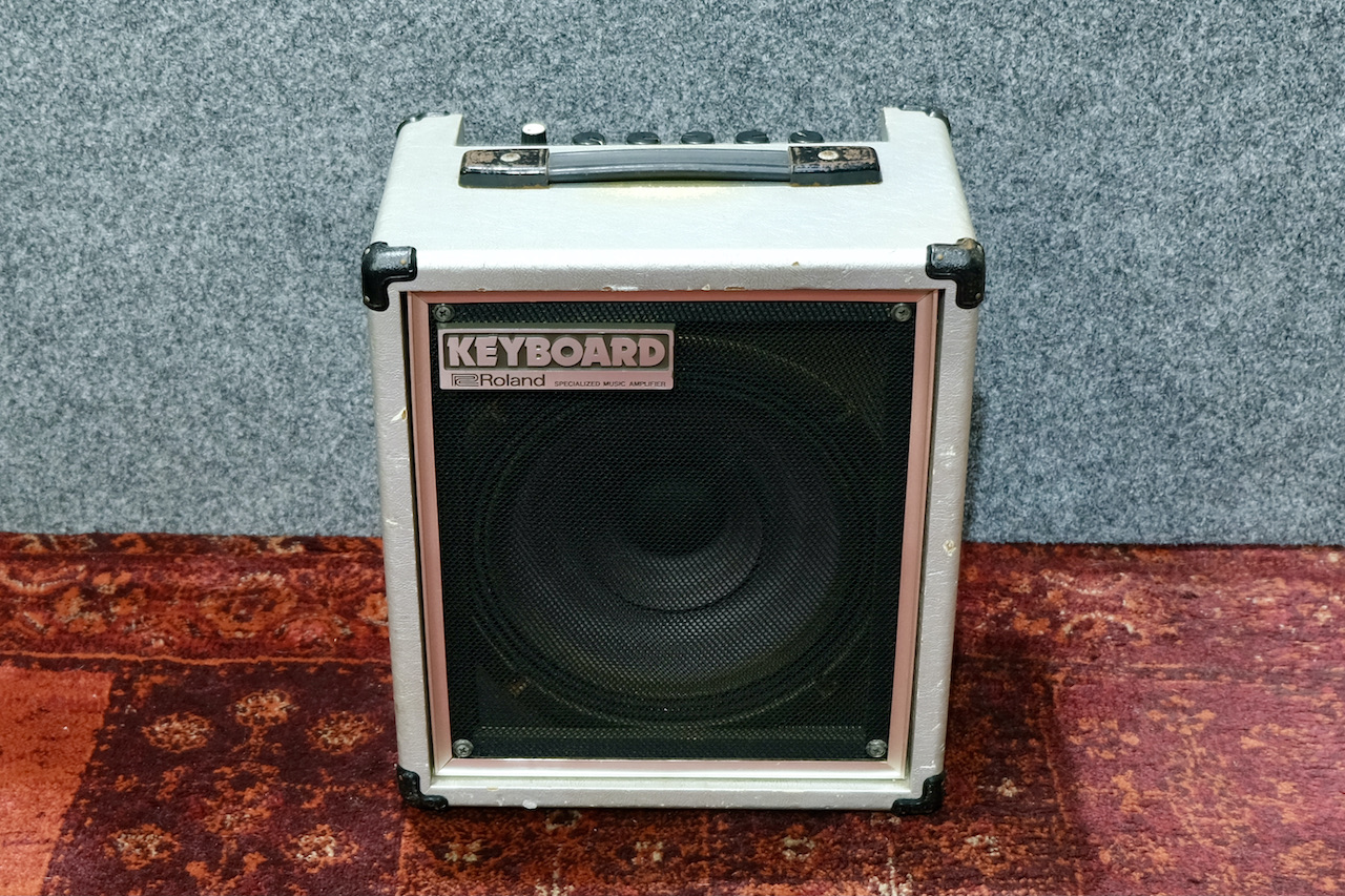 roland keyboard cube 40